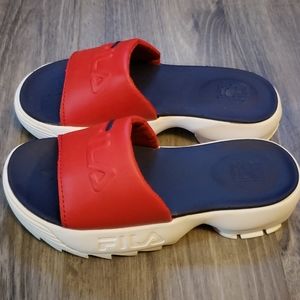 Fila slides